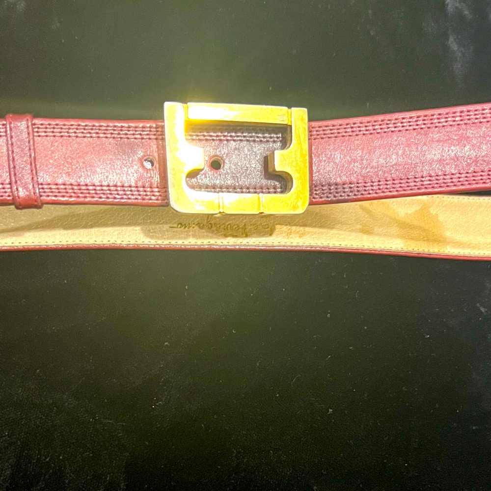 FERRAGAMO womens vintage belt